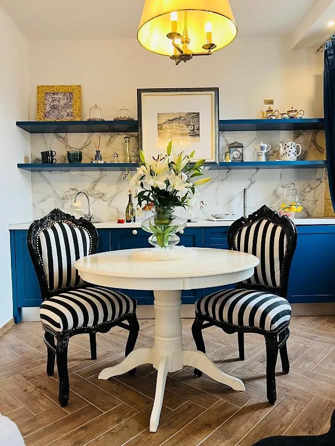 La Dolce Vita Apartments In The City Center With Private Parking Pula 0*,